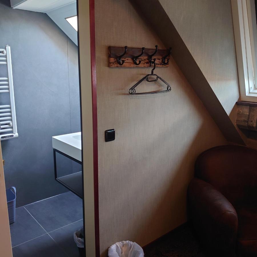 De Cyprian Bed & Breakfast Kaard Luaran gambar