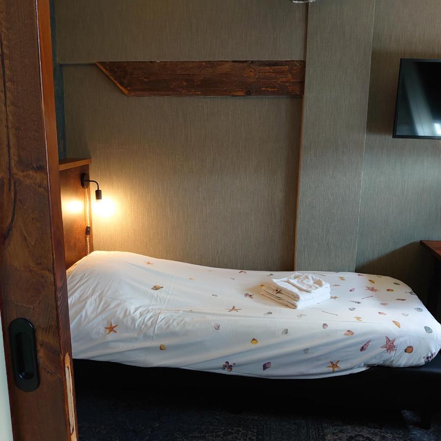 De Cyprian Bed & Breakfast Kaard Luaran gambar
