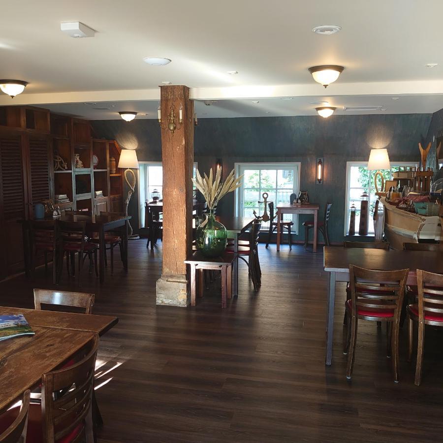 De Cyprian Bed & Breakfast Kaard Luaran gambar